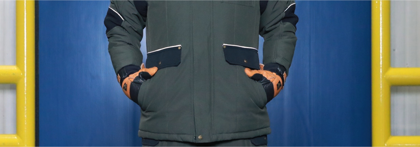 When your hands need a break, warm up with built-in, easy-access pockets built just for that purpose in our insulated work jackets.